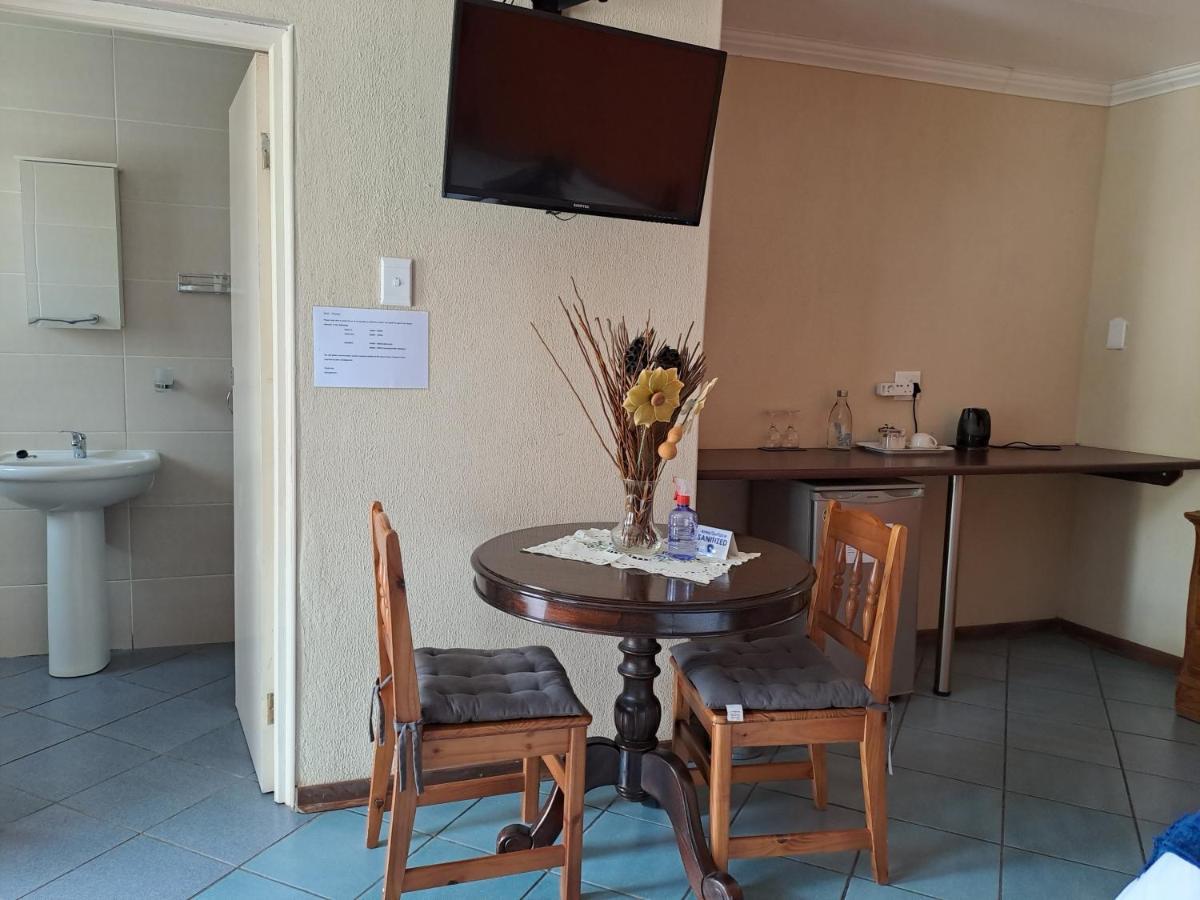 Amigos Bed & Breakfast - No Loadshedding Mbombela Zewnętrze zdjęcie